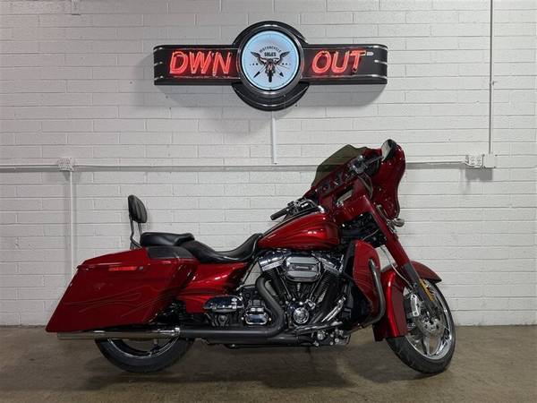 2016 Harley-Davidson, dovoz USA — foto 2 z 10