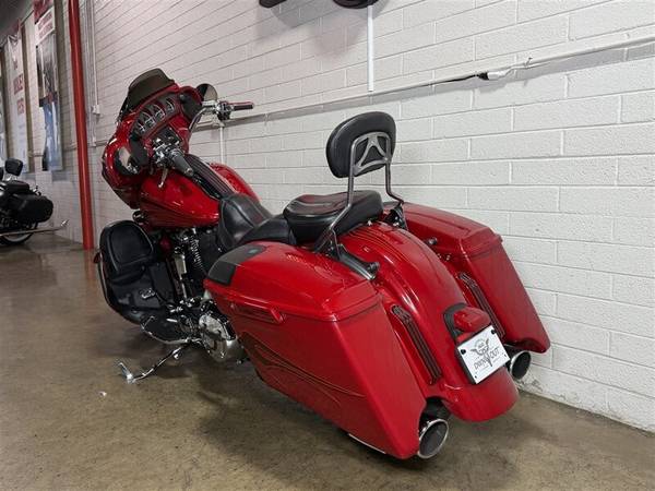2016 Harley-Davidson, dovoz USA — foto 4 z 10