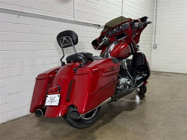 2016 Harley-Davidson, dovoz USA — foto 6 z 10