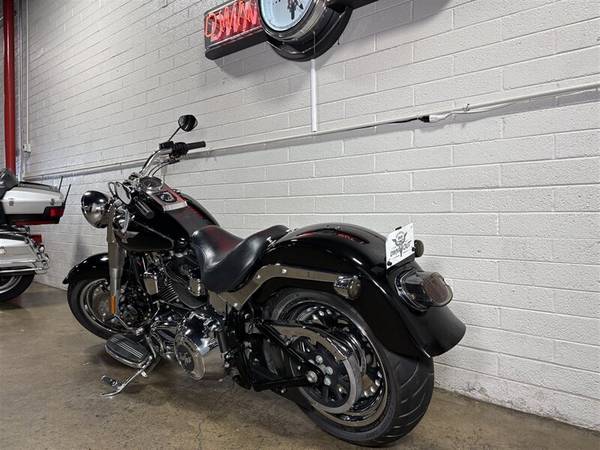 2015 Harley-Davidson, dovoz USA — foto 9 z 11