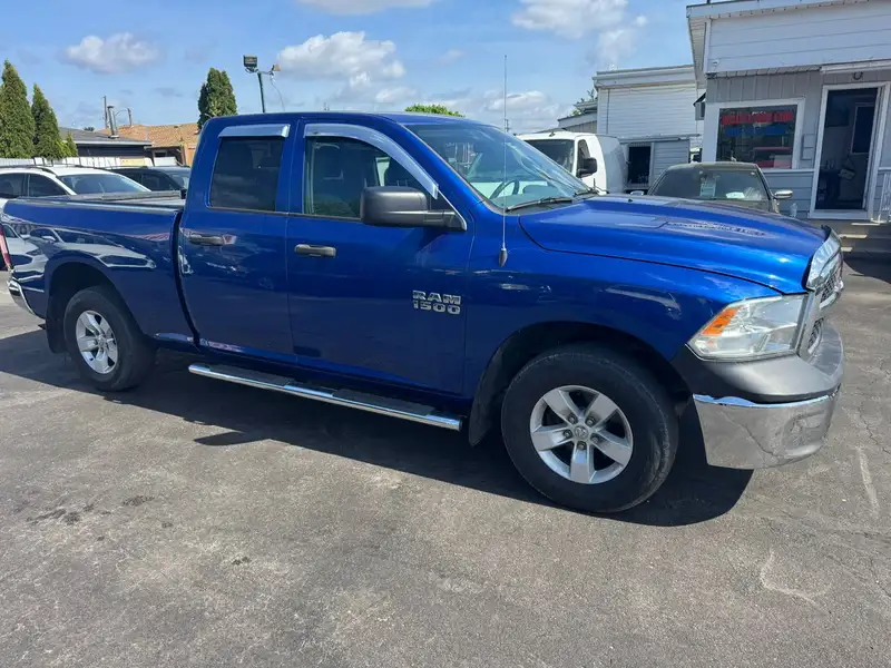 2017 RAM 1500 ST, modrá, 259 800 km, dovoz Kanada — foto 3 z 12