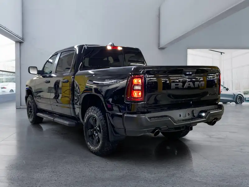 2026 RAM 1500 Warlock, černá, 20 km, dovoz Kanada — foto 3 z 12