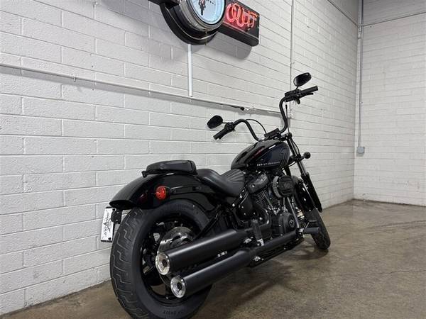 2024 Harley-Davidson, dovoz USA — foto 10 z 11