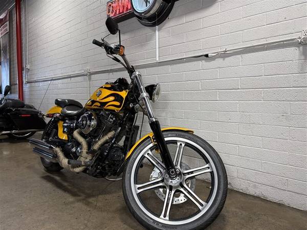 2011 Harley-Davidson, dovoz USA — foto 6 z 11