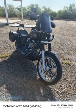 Harley-Davidson, zlatá, dovoz USA — foto 2 z 4