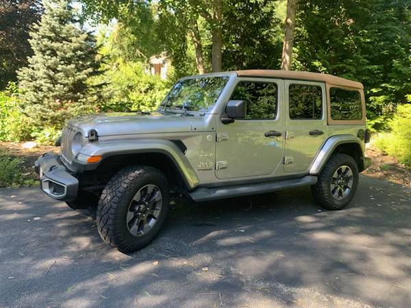Jeep Wrangler 2018-2026 Genuine Mopar Soft Top 4 Door, dovoz USA — foto 2 z 3