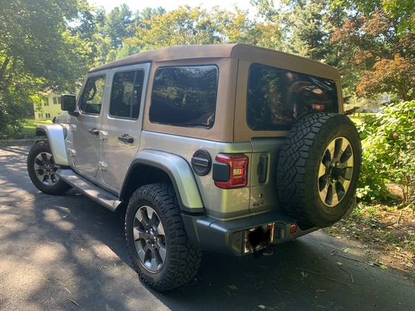 Jeep Wrangler 2018-2026 Genuine Mopar Soft Top 4 Door, dovoz USA — foto 3 z 3