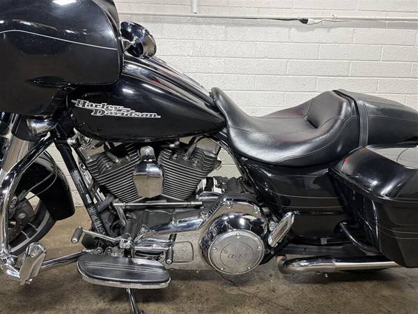 2015 Harley-Davidson, dovoz USA — foto 7 z 11
