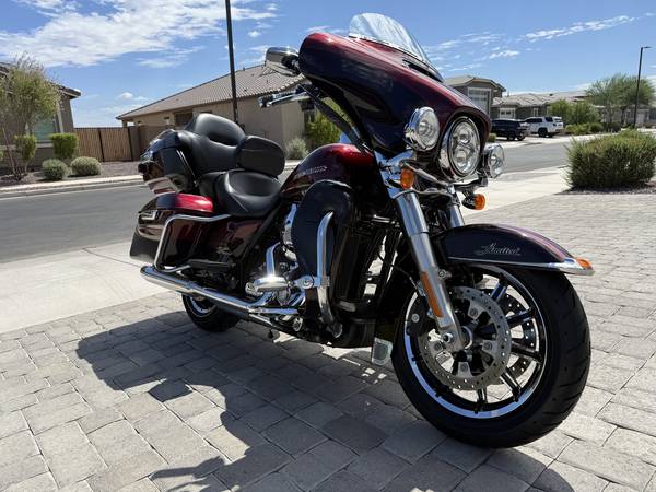 2015 Harley-Davidson, dovoz USA — foto 6 z 12