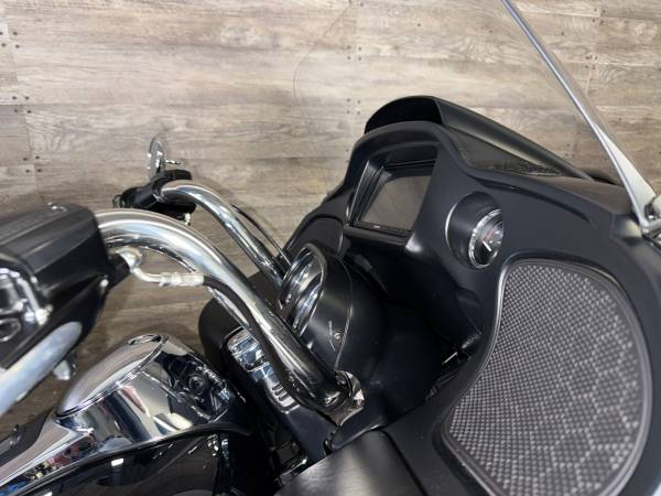2017 Harley-Davidson, dovoz USA — foto 10 z 12