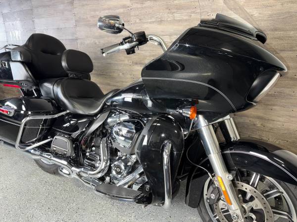 2017 Harley-Davidson, dovoz USA — foto 3 z 12