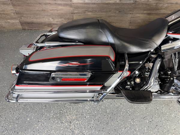 1998 Harley-Davidson, dovoz USA — foto 7 z 12