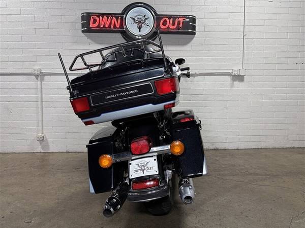 2012 Harley-Davidson, dovoz USA — foto 4 z 11
