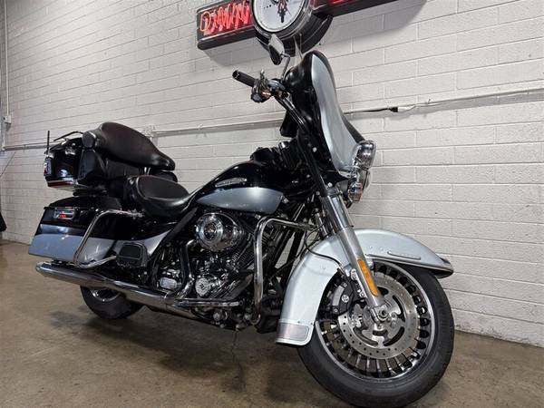 2012 Harley-Davidson, dovoz USA — foto 6 z 11