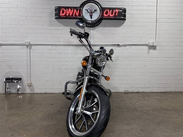 2016 Harley-Davidson, dovoz USA — foto 3 z 11