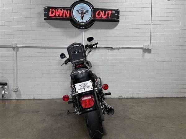 2016 Harley-Davidson, dovoz USA — foto 4 z 11