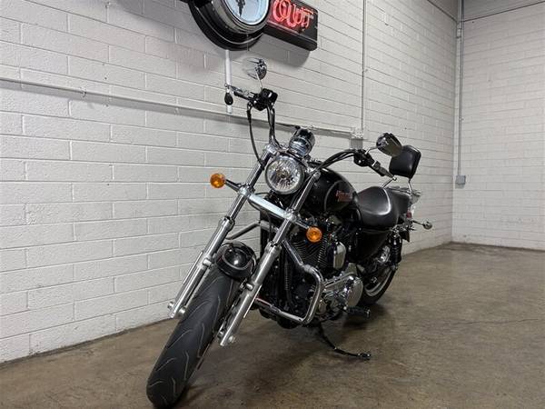 2016 Harley-Davidson, dovoz USA — foto 5 z 11