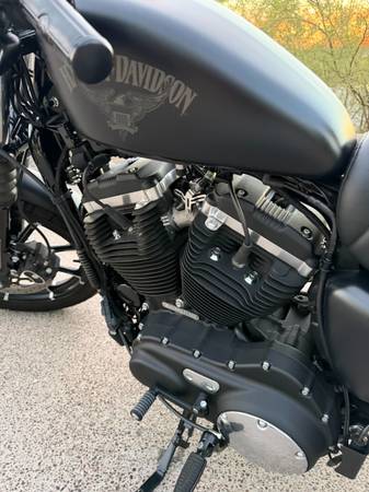 2017 Harley-Davidson, dovoz USA — foto 3 z 11