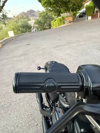 2017 Harley-Davidson, dovoz USA — foto 9 z 11