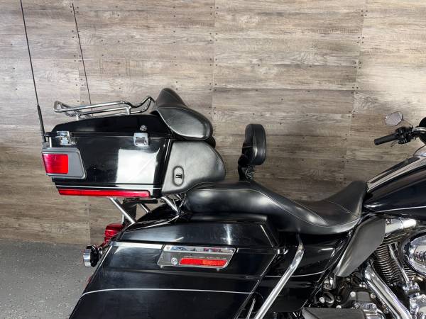 2013 Harley-Davidson, dovoz USA — foto 9 z 12