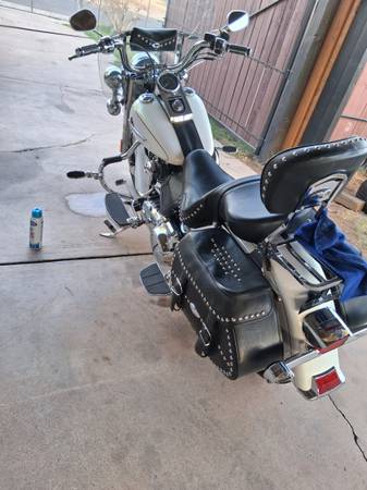 2008 Harley-Davidson, dovoz USA — foto 3 z 6
