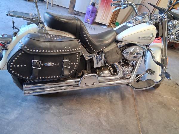 2008 Harley-Davidson, dovoz USA — foto 4 z 6