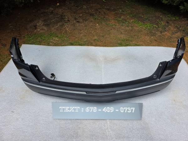 2017-2018-2019 Cadillac Xt5 zadní nárazník Cover OE 84102914 Local, dovoz USA — foto 2 z 12