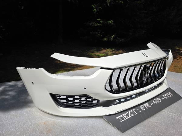 2014-2015-2016-2017 Maserati Ghibli přední nárazník Cover. OE. LOCAL P, dovoz USA — foto 6 z 12