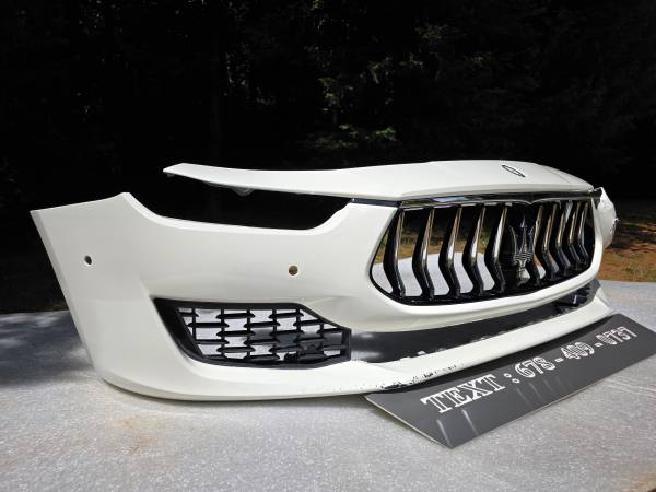 2014-2015-2016-2017 Maserati Ghibli přední nárazník Cover. OE. LOCAL P, dovoz USA — foto 7 z 12