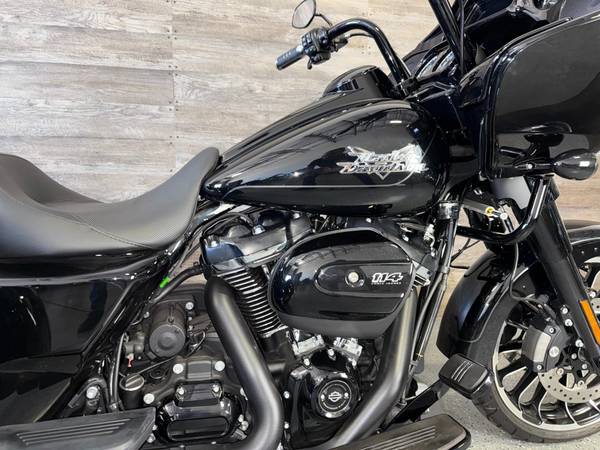 2023 Harley-Davidson, dovoz USA — foto 7 z 12