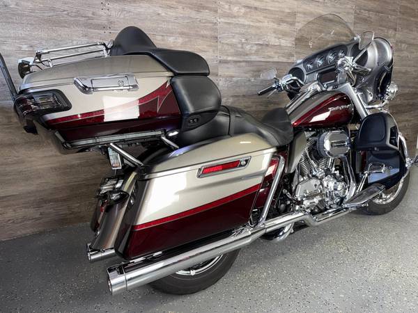 2015 Harley-Davidson, dovoz USA — foto 4 z 12