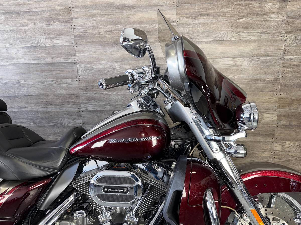 2015 Harley-Davidson, dovoz USA — foto 5 z 12