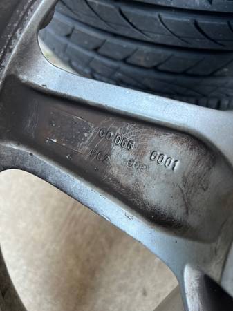 Kola — BMW M5, dovoz USA — foto 10 z 12