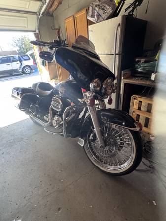 2013 Harley-Davidson, dovoz USA — foto 2 z 6