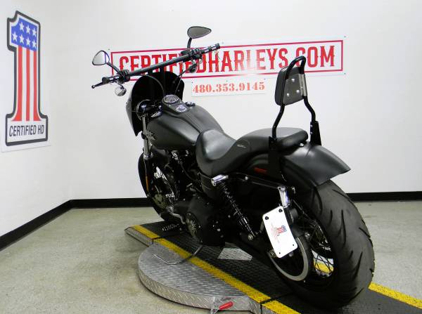 2016 Harley-Davidson, dovoz USA — foto 4 z 12