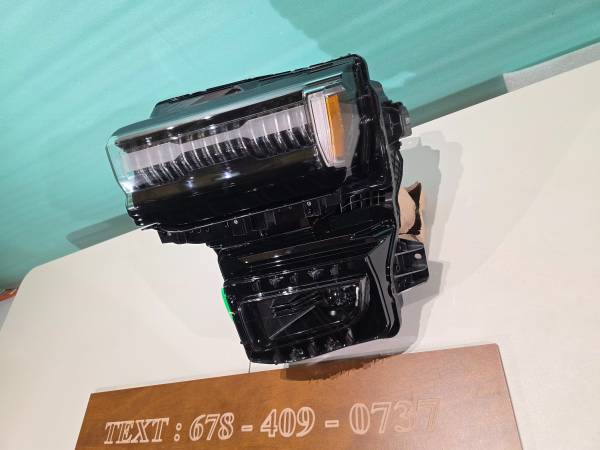 použitý 2022-2023-2024-2025 GMC Hummer EV Full LED System levý Side Headl, dovoz USA — foto 4 z 12