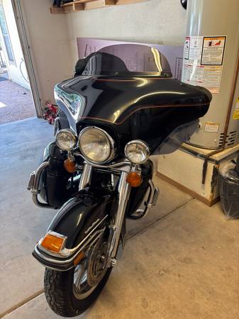 2000 Harley-Davidson, dovoz USA — foto 2 z 10