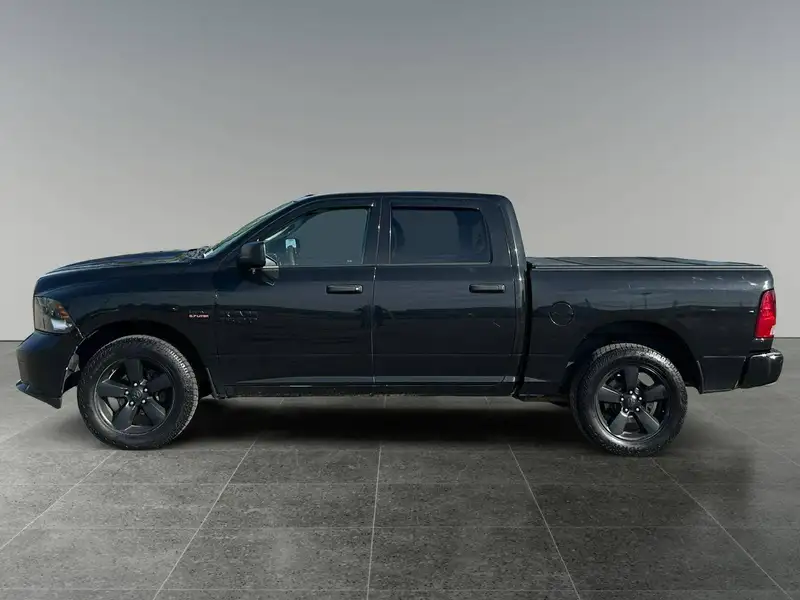 2017 RAM 1500 Express, černá, 169 044 km, dovoz Kanada — foto 2 z 12