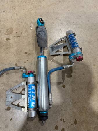 Toyota 200 series Landcruiser King 2.5 Remote Reservoir Shocks w/ Adjusters - To, dovoz USA — foto 5 z 5