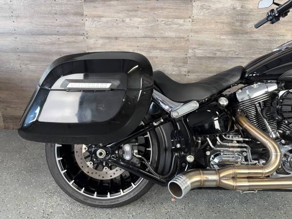 2017 Harley-Davidson, dovoz USA — foto 10 z 12