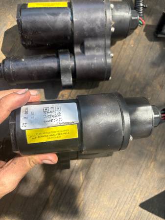 pár OE Bobcat ACS Hydraulic Control Valve Actuators, dovoz USA — foto 3 z 6