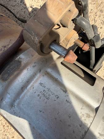 OE 2017 Ford F250 6.7L powerstroke Diesel particulate filter, dovoz USA — foto 5 z 6