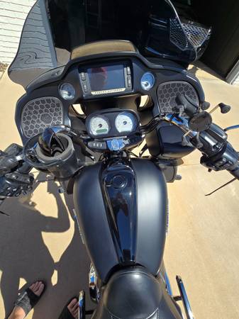 2017 Harley-Davidson, dovoz USA — foto 4 z 10