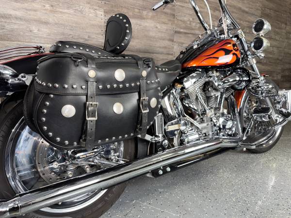 2002 Harley-Davidson, dovoz USA — foto 4 z 12
