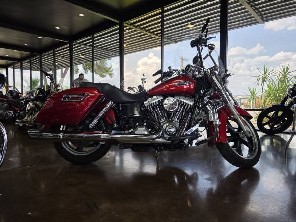 2013 Harley-Davidson, dovoz USA — foto 2 z 5