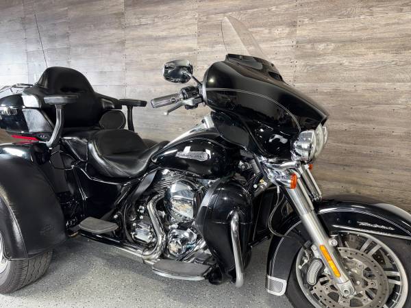 2016 Harley-Davidson, dovoz USA — foto 3 z 12