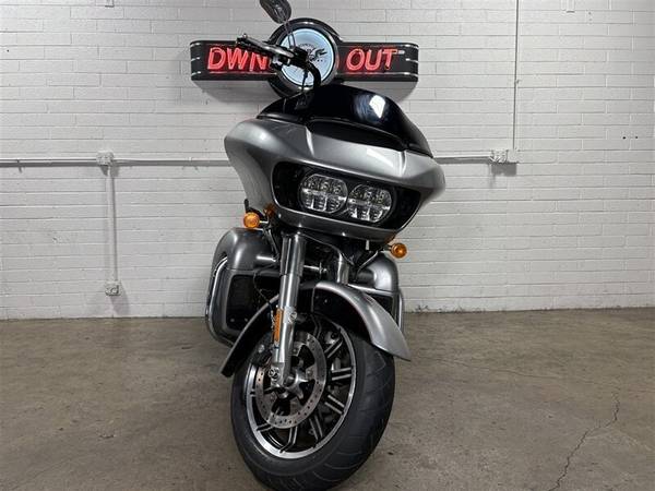 2016 Harley-Davidson, dovoz USA — foto 3 z 11