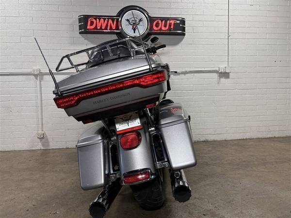 2016 Harley-Davidson, dovoz USA — foto 4 z 11