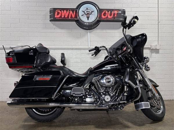 2012 Harley-Davidson, dovoz USA — foto 2 z 11