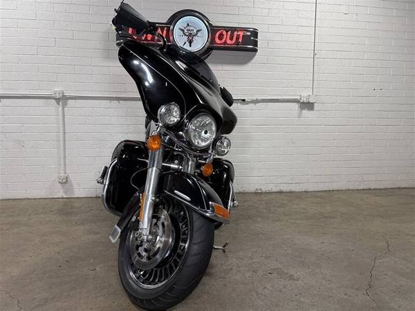 2012 Harley-Davidson, dovoz USA — foto 3 z 11
